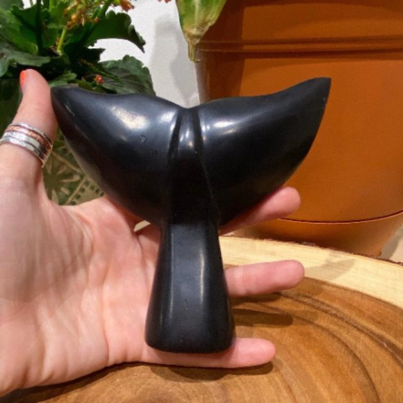 Black Marble Whale Tail Carving, Hand Carved Figurine, Ocean Themed Decor - Picture 1 of 5